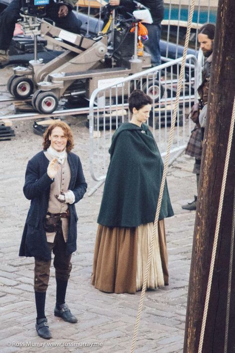 One of the SCL mods is in Fife today and snapped these pics for us! We’ll update as the day goes on with more pics from her pics and any others we find! SCL Pics Outlander Costumes, Diana Gabaldon Books, Je Suis Prest, Outlander Season 2, Outlander Claire, Outlander Casting, Dragonfly In Amber, Sam Heughan Outlander, Sam And Cait