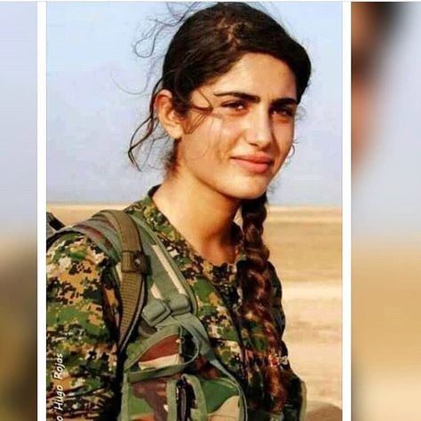 Syrian women Follow @armycadetcollege Heroic Women, Female Fighter, Army Women, Military Girl, Army Love, Female Soldier, Army Girl, Warrior Girl, Indian Army