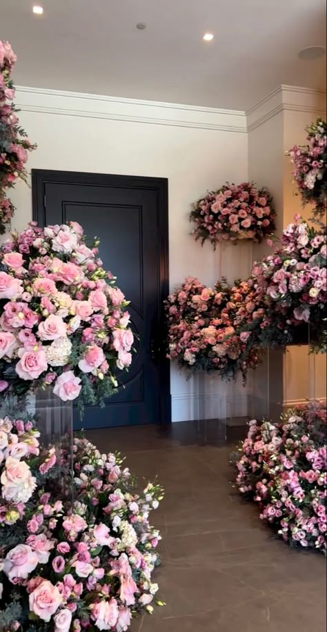 Kylie Jenner, Flowers, Pink