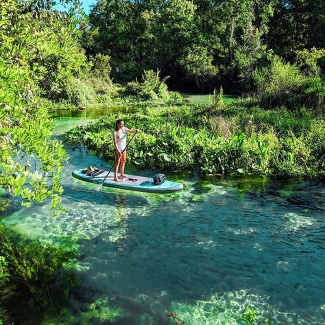 Stand Up Paddle Boarding Aesthetic, Paddle Board Fishing, Traveling Goals, Paddle Boarding Pictures, Beach Floats, Kings Landing, Summer List, Stand Up Paddle Boarding, Stand Up Paddling