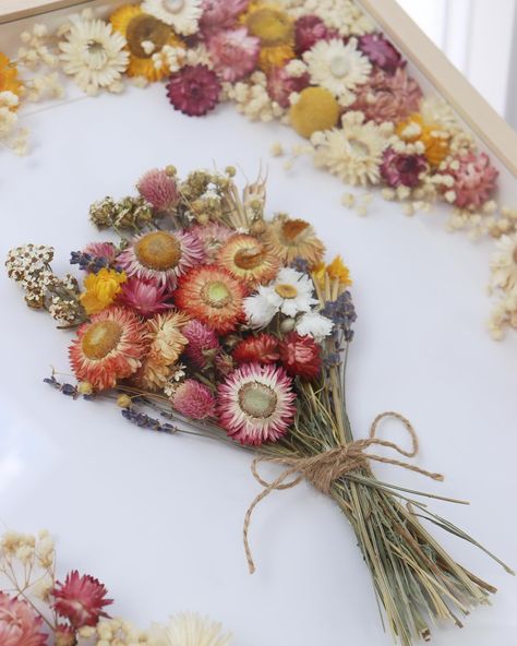 We had some beautiful straw flowers to work with and recreate a beautiful frame for the amazing Georgia 💕 @bare.bouquets , framed in a scandi 500x400 frame Straw Flowers, Flower Box, Flower Boxes, Vintage Flowers, The Vintage, The Amazing, Bouquets, To Work, Georgia