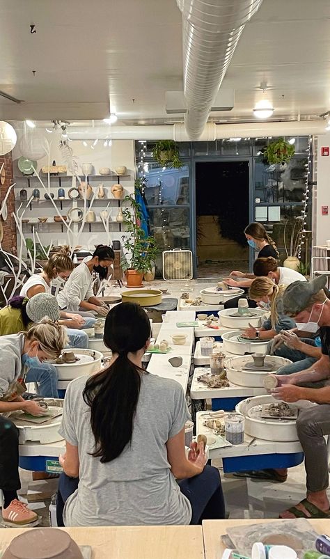 Pottery Classes Aesthetic, Pottery Class Aesthetic Friends, Making Ceramics Aesthetic, Pottery Shop Aesthetic, Pottery Making Aesthetic, Pottery Wheel Aesthetic, Pottery Class Aesthetic, Pottery Studio Aesthetic, Art Class Aesthetic