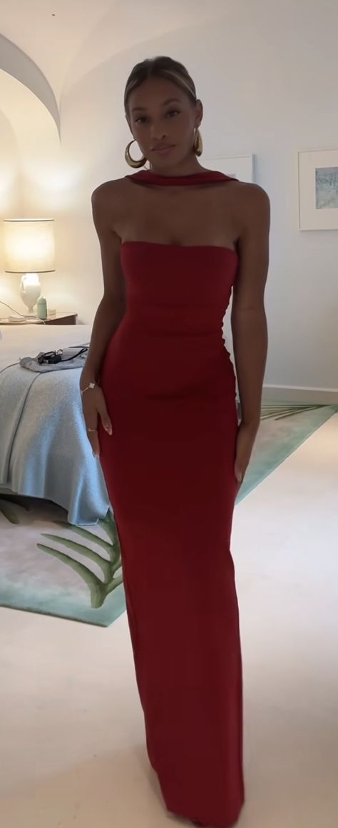 Fancy Red Dress Classy, Red Dresses Classy Short, Fancy Red Dress, Matric Farewell Dresses, Red Dress Classy, Tight Red Dress, Red Off Shoulder Dress, Farewell Dresses, 22 Birthday