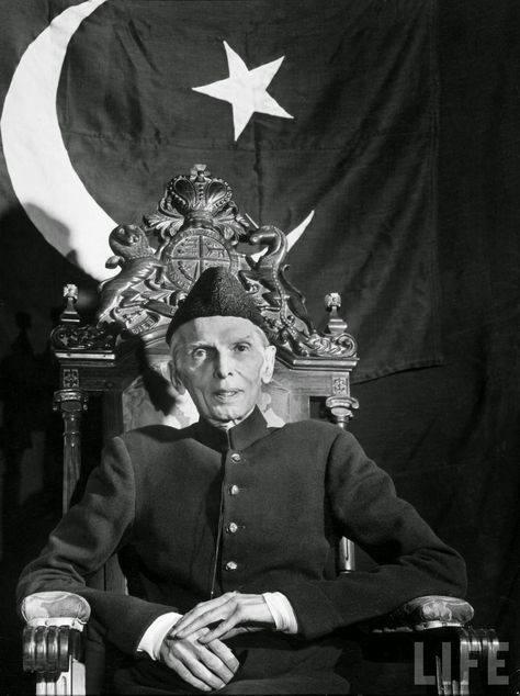 First Governor-General of Pakistan Muhammad Ali Jinnah Sitting in Front of Pakistani Flag - December 1947 Pakistan Flag Wallpaper, Muhammad Ali Jinnah, Pakistani Flag, Quaid E Azam, Margaret Bourke White, People Of Pakistan, History Of Pakistan, Pakistan Independence, Beauty Of Pakistan