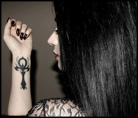 ankh Cool Cross Tattoos, Ankh Tattoo, Gothic Tattoos, Grunge Tattoo, Funky Tattoos, Goth Tattoo, Blackout Tattoo, Bat Tattoo, Gothic Tattoo