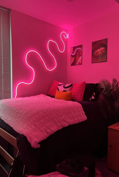 College Dorm Room Ideas Led Lights, Vibey Apartment Bedroom, Neon Dorm Room Aesthetic, Led Lights Bedroom Wall Lights, Baddie Dorm Room Ideas, Pink And Black Room Ideas, Rope Lights Bedroom, Dorm Room Black, Vibey Bedroom