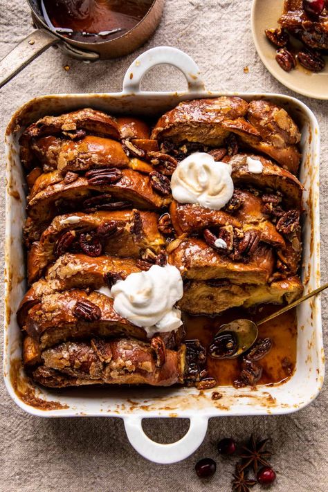 Butter Pecan French Toast, Pecan French Toast, Croissant French Toast, Half Baked Harvest Recipes, Fall Brunch, Tasty Meals, Yummy Meals, Seasonal Drinks, Harvest Recipes