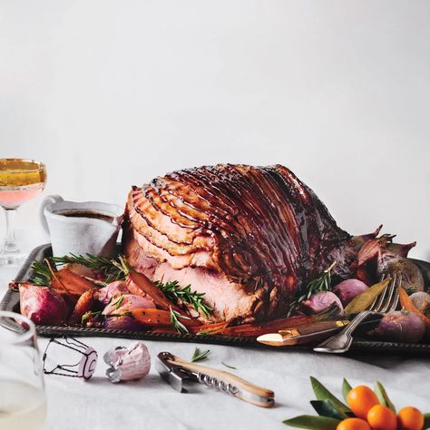 Easter Ham Glaze, Easter Dinner Ideas, Easter Dinner Menus, Healthy Easter Recipes, Ham Recipes Baked, Easter Ham, Roasted Ham, Healthy Easter, Holiday Ham