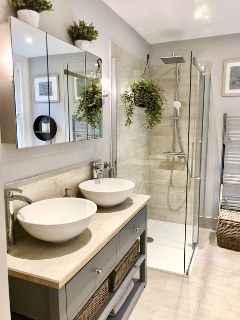 Double sink bathroom #soak #victoriawoodley 2 Basin Bathroom Ideas, Small Bathroom With 2 Sinks, Twin Sinks Bathroom, Ikea Double Sink Bathroom, En Suite Shower Room Double Sink, Ensuite Bathroom Ideas Double Sink, Double Bowl Sink Bathroom, Double Sink Bathroom Vanity Decor Ideas, Small Bathroom Ideas Double Sink