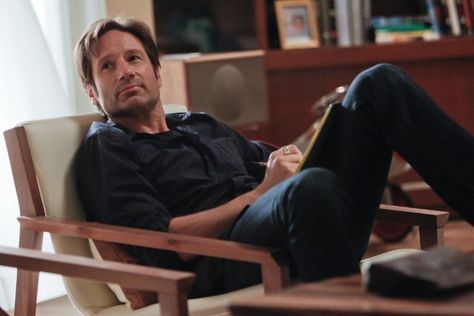 David Duchovny in Californication Hank Moody, David And Gillian, Chris Carter, Mulder Scully, American Comedy, Fox Mulder, Man Crush Monday, David Duchovny, Gillian Anderson