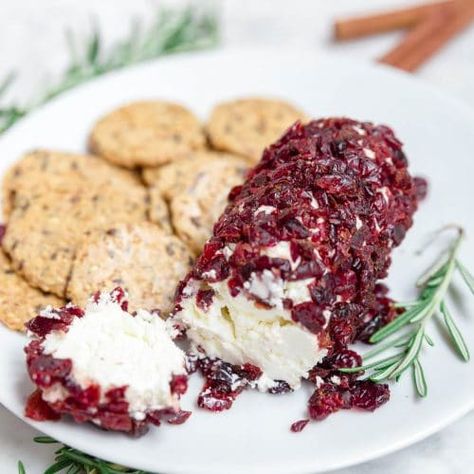 Cranberry Goat Cheese Log - A Dash of Megnut Cheese Log Recipes, Cranberry Goat Cheese, Goat Cheese Log, Cranberry Appetizer, Cranberry Cinnamon, Simple Appetizer, Goat Cheese Appetizer, Baked Goat Cheese, Cheese Log