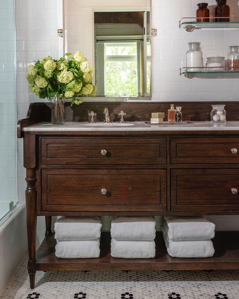 Marie Flanigan Interiors on Instagram: “The renovation of this Texas farmhouse meant seamlessly uniting the old with the new, like this antique vanity accented by floating metal…” Marie Flanigan Interiors, Texas Farmhouse, Marie Flanigan, Bath Inspiration, Interior Bathroom, Antique Vanity, Cottage Bathroom, Bathroom Design Inspiration, Upstairs Bathrooms