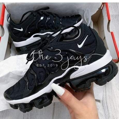 Nike Vapormax Plus, Capezio Shoes, Air Vapormax Plus, Nike Air Vapormax Plus, Nike Air Shoes, Fresh Shoes, Hype Shoes, Air Vapormax, Nike Lebron