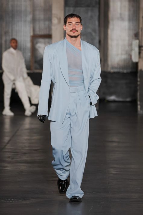 Arab Fashion Men, Louis Gabriel Nouchi, Prom Fits, Paris Fashion Week Men, High Fashion Men, 28th Birthday, Menswear Runway, Fashion Suits For Men, Emily In Paris