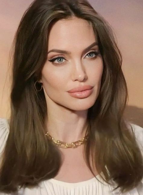 Angelina Jolie Hair, Angelina Jolie Makeup, Rhinoplasty Nose Jobs, Brad Pitt And Angelina Jolie, Beauty Procedures, Brunette Makeup, Dark Autumn, Nose Job, Lara Croft