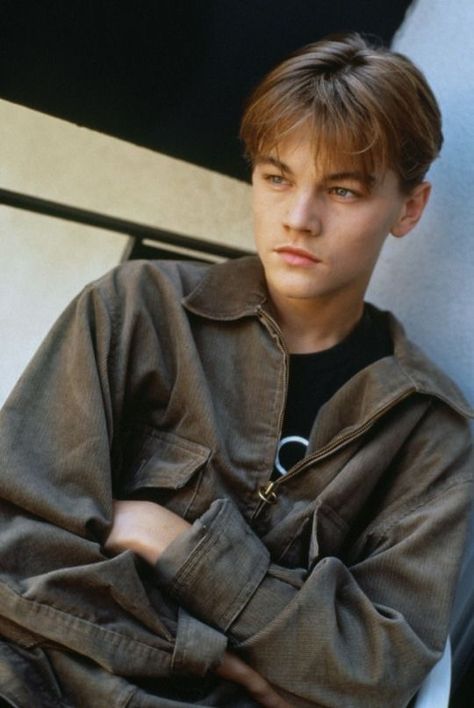 Leonardo DiCaprio - JWD Leo Titanic, Leonardo Dicaprio Hair, Dicaprio 90s, Leonardo Dicaprio Photos, Leonardo Dicaprio 90s, Young Leonardo Dicaprio, Leo Dicaprio, Gq Style, Men Hair