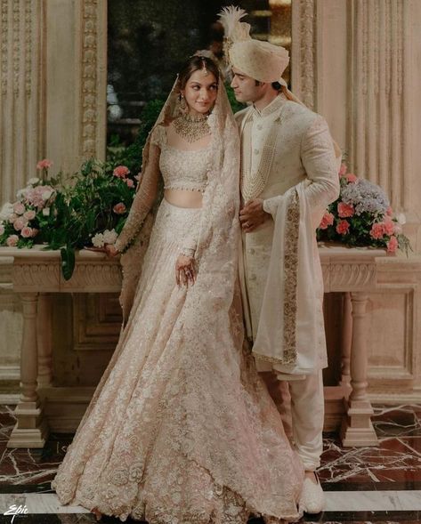 White Bridal Dress Indian, Ivory Wedding Dress Pakistani, White Gold Nikkah Dress, White Asian Bridal Dress, Desi Wedding Gown, Silver Desi Wedding Dress, White Desi Bridal Dress, Desi Nikkah Dress, Ivory Nikkah Dress