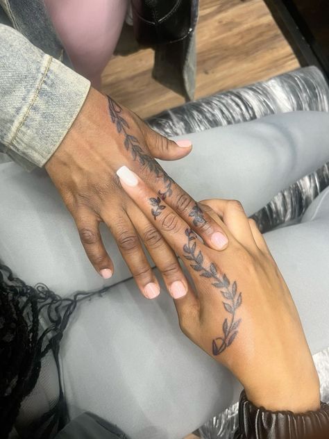 Girl Hand Tattoos Black Women, Matching Hand Tattoos Sisters, Loc Tattoos For Women, Matching Couple Tattoos Black People, Matching Tattoos Black People, Hand Tattoos Black, Matching Tattoos Brother And Sister, Best Friend Tattoos Unique, Matching Hand Tattoos