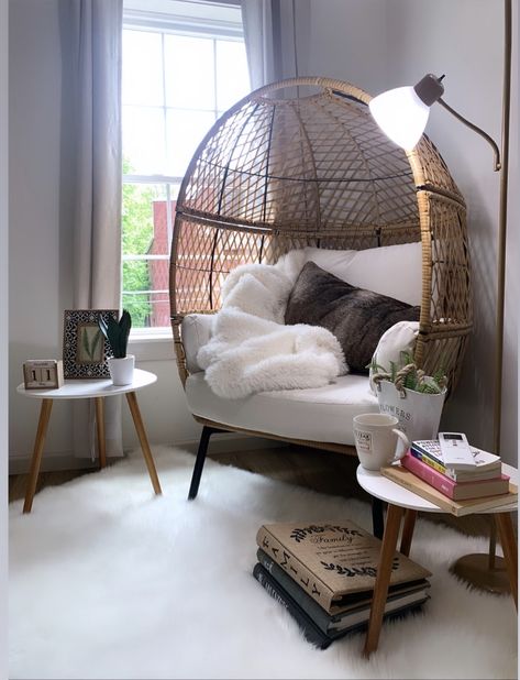 Casual Bedroom, Living Room Corner, Bedroom Seating, Cozy Room Decor, Boho Living Room, Cozy Room, Room Inspiration Bedroom, Room Ideas Bedroom, Egg Chair