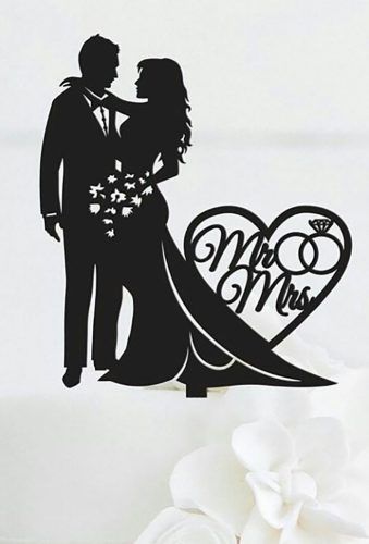 Romantic Wedding Cake Toppers ★ See more: https://www.weddingforward.com/romantic-wedding-cake-toppers/3 Silhouette Wedding, Cake Topper Ideas Wedding, Wedding Cake Topper Wedding Collectibles, Wedding Design, Wedding Shilloute, Silhouette Wedding Cake Couple, Cake Topper Wedding Romantic, Wedding Cake Toppers Bride And Groom Silhouette, Wedding Cake Topper Silhouette