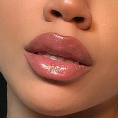 Thick Lips Aesthetic, Overlined Lips, Rectangle Face Shape, Pretty Teeth, 2024 Manifestation, Botox Lips, Hair Styels, Hot Pink Lips, Lip Filler