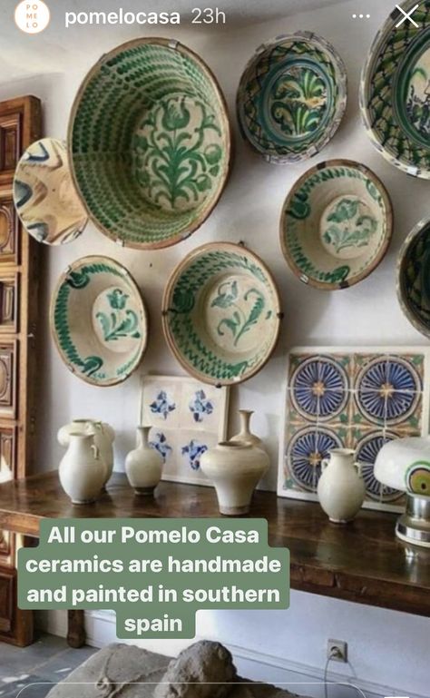 Spanish Ceramics Pottery, Spanish Pottery, Wabi Sabi Decor, Mediterranean Living, Diy Napkins, Majolica Pottery, Santa Fe Style, Rustic Pottery, Pottery Handbuilding