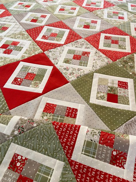 Christmas Lap Quilt, Layer Cake Quilt Patterns, Christmas Quilting Projects, Christmas Quilt Blocks, Fancy Christmas Ornaments, Christmas Table Toppers, Charm Pack Quilts, Big Block Quilts, 9 Patch Quilt