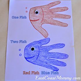 Number 2 Craft, Handprint Fish, Summer Crafts For Toddlers, Preschool Letter Crafts, Preschool Craft Ideas, Number Crafts, March Crafts, Preschool Workbooks, Seuss Crafts