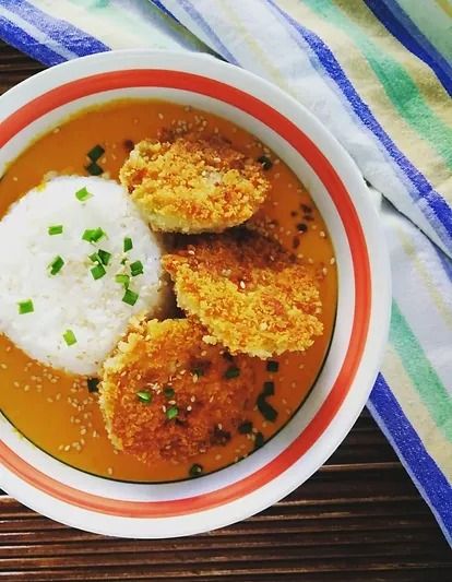 SOBHNA'S | Eggplant Katsu Curry Recipe Katsu Curry Recipes, Curry Sauce, Diced Onions, Curry Paste, Indian Spices, Sesame Seeds, Fresh Tomatoes, Garam Masala, Curry Recipes