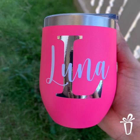 Personalizado con vinil Vaso Yeti, Cricut Tumbler, Cute Birthday Ideas, Star Students, Vinyl Tumblers, Tumbler Cups Diy, Crafts Workshop, Diy Cricut, Dog Pin