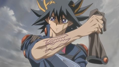 Signer Mark of the dragon head.  Pretty sure Yusei received it when Crow received his old one. Yu Gi Oh 5ds Yusei, Yusei Fudo, Yugioh 5ds, Baka And Test, Egyptian Tattoo Sleeve, Yu Gi Oh 5d's, Cartoon Video Games, Action Cards, Anime Dragon Ball Super