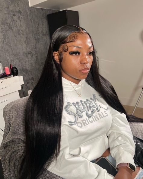 Straight Lace Wig, Middle Part Hairstyles, Frontal Wig Hairstyles, Birthday Hairstyles, Quick Weave Hairstyles, Lace Front Wigs Human Hair, Frontal Hairstyles, Wigs Human Hair, Dope Hairstyles