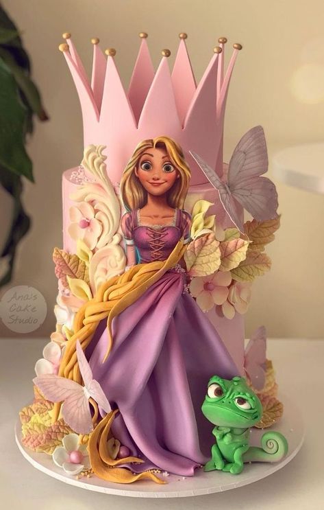 Rapunzel Bday Cake, Rapunzel Birthday Party Cake, Rapunzel Cake Ideas, Princess Rapunzel Cake, Rapunzel Torte, Tangled Birthday Cake, Rapunzel And Pascal, Rapunzel Theme, Pascal Tangled