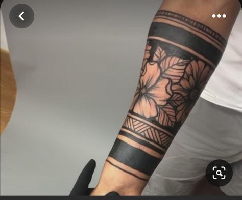 Armband Sleeve Tattoo, Floral Band Tattoo Designs For Men, African Arm Band Tattoo, Half Hand Tattoo Men, Armband Tattoo Men Forearm, Hand Band Tattoo For Men, Armband Tattoo Mann, Polynesian Forearm Tattoo, African Sleeve Tattoo