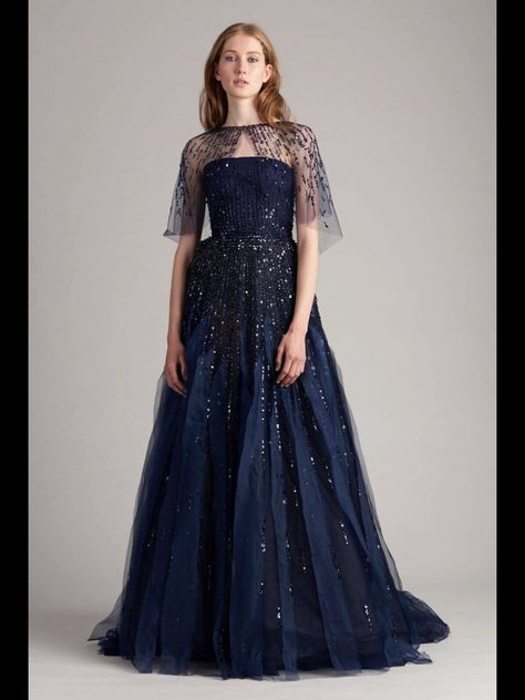 Navy Ballgown, Haute Couture Gowns, First Communion Dress, Dresses Plus Size, Lace Flower, Monique Lhuillier, Couture Gowns, Gorgeous Gowns, Ivory Lace