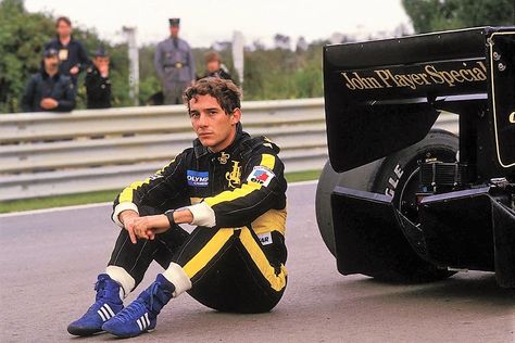 Aryton Senna, Lotus F1, Gilles Villeneuve, Racing Drivers, Work Suits, Michael Schumacher, Motor Racing, Car And Driver, Racing Team