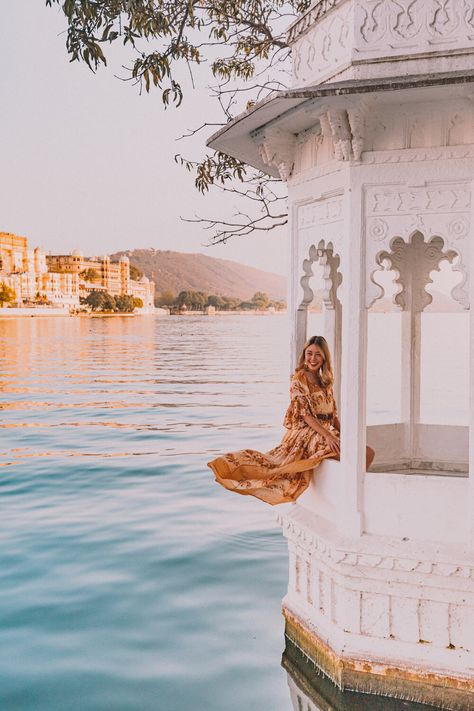 Taj Lake Palace, Floating Palace, City Palace Udaipur, Sunsets And Sunrises, Rooftop Restaurants, Jaipur Travel, Lakeside Restaurant, Udaipur India, Travel Photoshoot