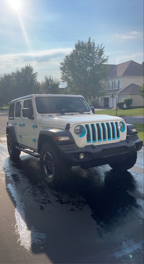 White Jeep Wrangler With Blue Accents, Royal Blue Jeep Wrangler, White Jeep With Blue Accents, Black Jeep With Blue Accents, White Jeep With Teal Accents, Light Blue Jeep, Cars For Teenage Girls, All Black Jeep, Jeep Wrangler Girly