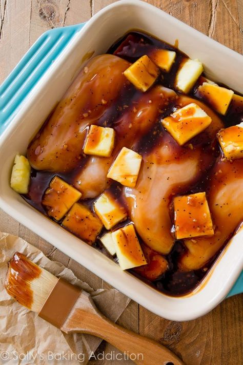 Simply pour this homemade teriyaki sauce over chicken and bake! Baked Pineapple Teriyaki Chicken, Pineapple Teriyaki Chicken, Pineapple Teriyaki, Baked Teriyaki Chicken, Orange Pepper, Sallys Baking, Baked Pineapple, Teriyaki Recipe, Chicken Baked