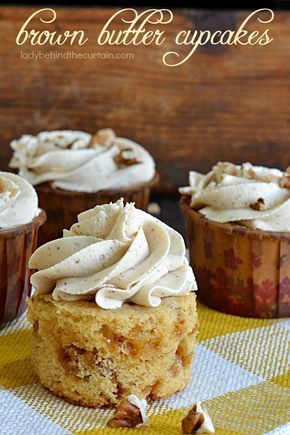 Pecan Cupcakes Recipe, Cupcake Catering, Pecan Cornbread, Butter Pecan Cupcakes, Pecan Cupcakes, Cheese Ring, Brown Butter Frosting, Party Dip, Cornbread Recipe