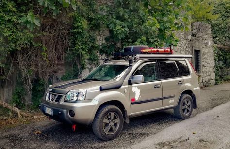 Xtrail Nissan T30, Nissan Xtrail Camper, Nissan X Trail Modified, Nissan X Trail T30 Modified, Nissan Xterra Off Road, Nissan X Trail Offroad, Nissan Xtrail, Suv Camping, Camping Set Up