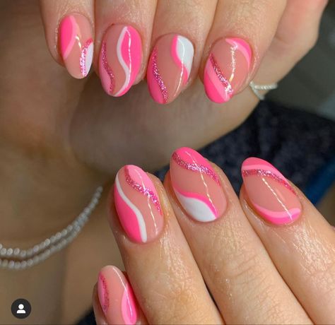 Bright Pink Vacation Nails, Vacation Inspired Nails, Biab Nails, Bday Nails, Hoco Nails, Teen Nails, Nail Hacks, Girly Acrylic, 2024 Nails