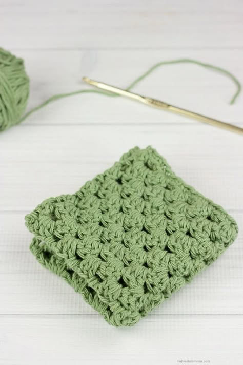 Granny Stripe Crochet Dishcloth Pattern Crochet Daisy Granny Square, Granny Stripe Crochet, Crochet Dishcloth Pattern, Daisy Granny Square, Dishcloth Patterns Free, Granny Stripe, Crochet Headband Pattern Free, Stripe Crochet, Crochet Scrubbies