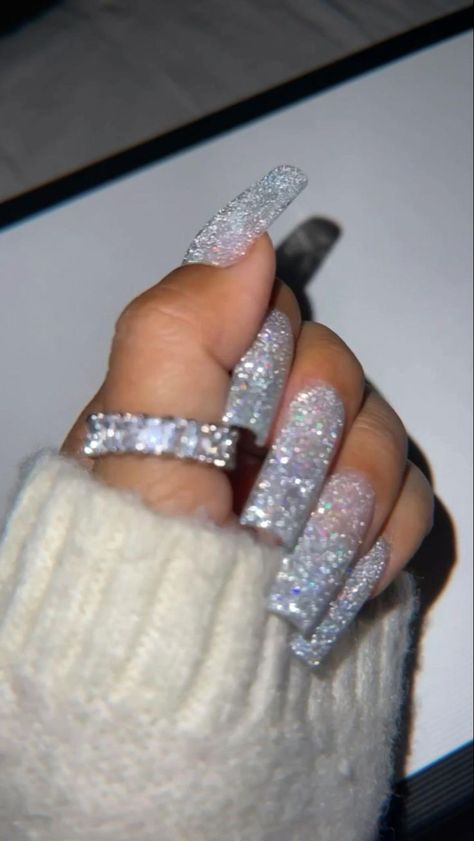 Sparkly Acrylic Nails Glitter, Acrylic Nails Holographic, Silver Sparkly Nails, Acrylic Nails Glitter, Finally Getting Married, Sparkly Acrylic Nails, Nails Holographic, Holographic Glitter Nails, Silver Glitter Nails