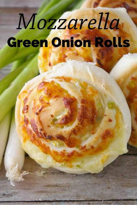 These flavorful mozzarella green onions rolls will make a regular dinner extraordinary! These onion cheese rolls will become a new favorite! #rolls #cheesebread #MCO Savoury Rolls, Savory Rolls, Rolls Baking, Green Onions Recipes, Rolls Bread, Pinwheel Sandwiches, Onion Rolls, Onion Bread, Cheese Rolls