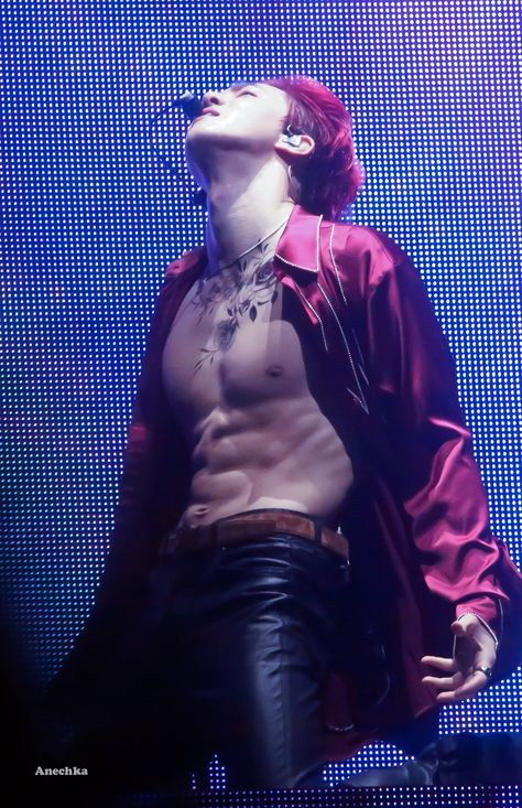 Suho [HQ] 191229 EXplOration Dot in Seoul, Day 1 | #EXO Kim Junmyeon Suho Abs, Exo Abs, Exo Hot, Handsome Asian Men, Kim Junmyeon, Kim Jongdae, Burton Snowboards, Kpop Exo, Kim Jongin