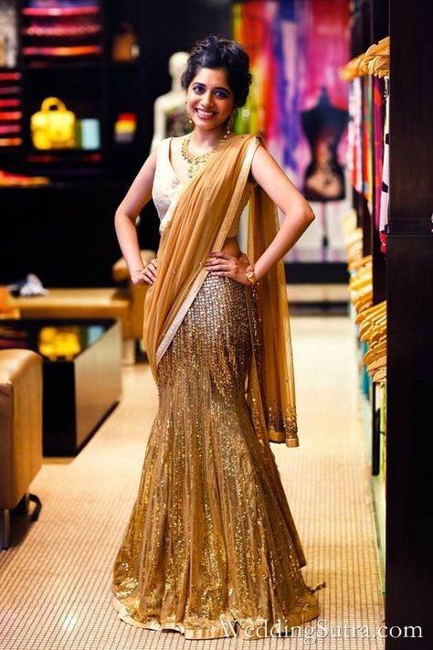 Bride 1 Rashi Shah_Portrait 1 Fish Tail Lehenga, Tail Lehenga, Bangladeshi Wedding, Glittery Outfits, Amazing Wedding Ideas, Best Names, Satya Paul, Gold Lehenga, Traditional Attires