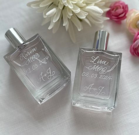 Gift To Mom, Bridal Party Gifts, Perfume Bottle, Wedding Favors, Bridal Party, Mother Gifts, Mother's Day, Mothers Day, Perfume Bottles