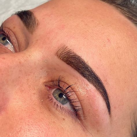 BAE by JA - Brows & Eyelashes on Instagram: “Hybrid Brows & Lash Lift 😍 Please message to book your appointment! Service - Hybrid Brow & Wax + Lash Lift Time - 1 Hour 15 Minutes ⏰…” Hybrid Brows, Brow And Lash, Brow Wax, Brow Lash, Lash Lift, Book Your Appointment, 15 Minutes, Eyebrows, Eyelashes