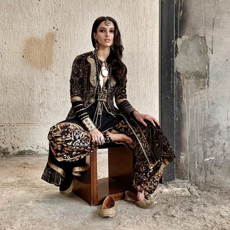 JJ VALAYA OFFICIAL on Instagram: “The Master & his Muse. Tripti DIMRI photographed by JJ Valaya in BURSA, our Couture collection for 2021. Travel with the Royal Nomad to…” Indian Punk Fashion, Desi Punk, Indian Punk, Tripti Dimri, Desi Attire, Jj Valaya, Pirate Fashion, Indian Couture, Indian Outfit